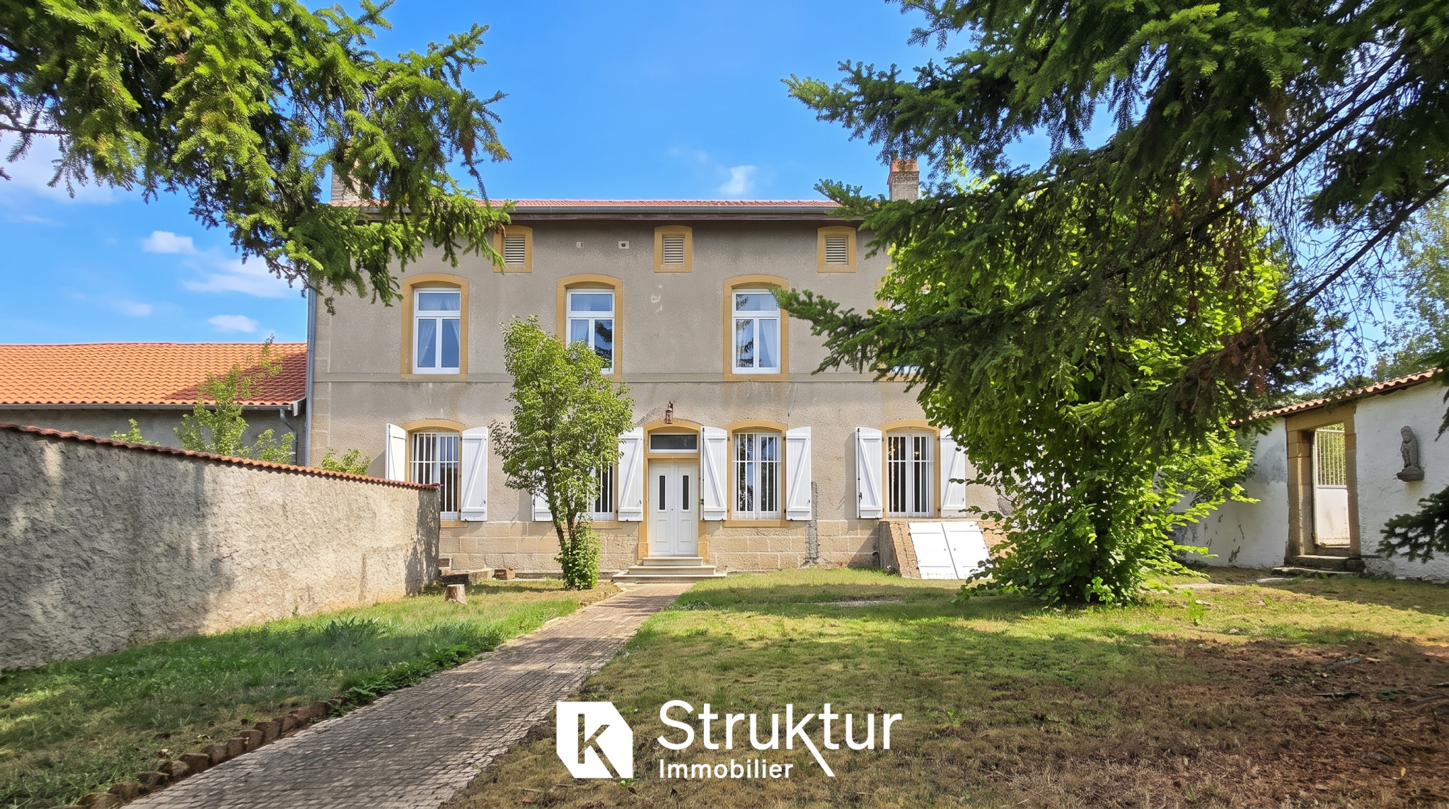 Maison à vendre à Aboncourt, 320 m², 12 pièces – photo 2 sur 20